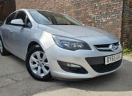 Vauxhall Astra 1.4i Design Hatchback 5dr Petrol Manual Euro 6 (100 ps